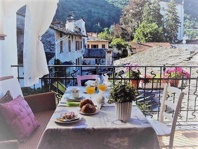 Bb Chiavenna Centro Storico Bed and Breakfast Eksteriør billede